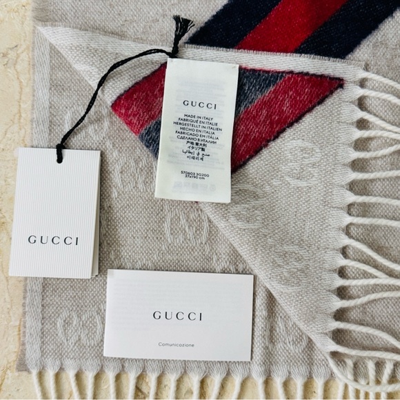 🎉HP🎉! NWT Authentic GUCCI Wool Scarf.
Made In Italy. - Picture 5 of 12